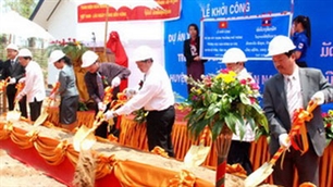 ການໂອ້ລົມສົນທະນາວິສາຫະກິດຫວຽດນາມ - ລາວ